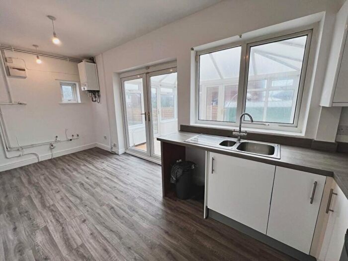 2 Bedroom Semi-Detached House For Sale In Leigh Road, Worsley, M28