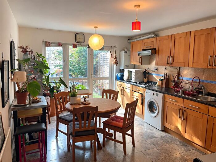 3 Bedroom Property To Rent In Baslow Walk, London, E5