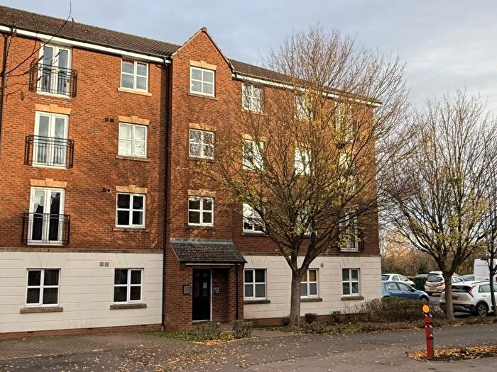2 Bedroom Flat For Sale In Fount Court, Market Harborough, LE16