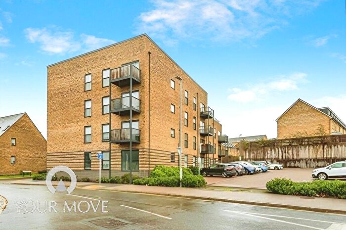 2 Bedroom Flat For Sale In Sherbourne Close, Dartford, Kent, DA1