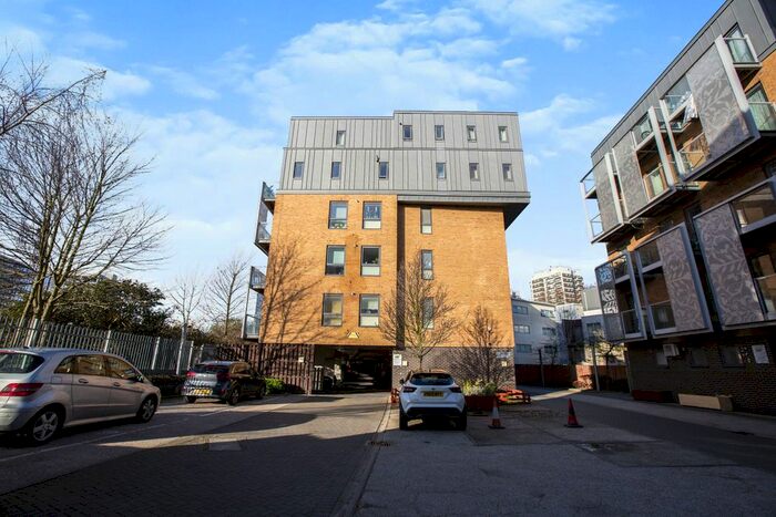 2 Bedroom Flat To Rent In The Sidings Apartments, Pier Road, London, E16