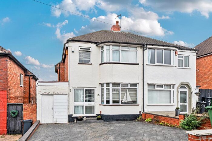 3 Bedroom Semi Detached House For Sale In Rangoon Road, Solihull, B92