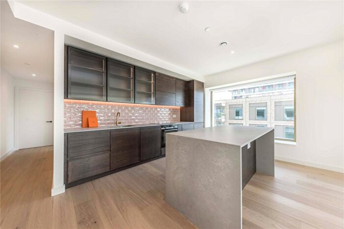 3 Bedroom Apartment To Rent In Steamer Building, Riverscape Walk, London, E16