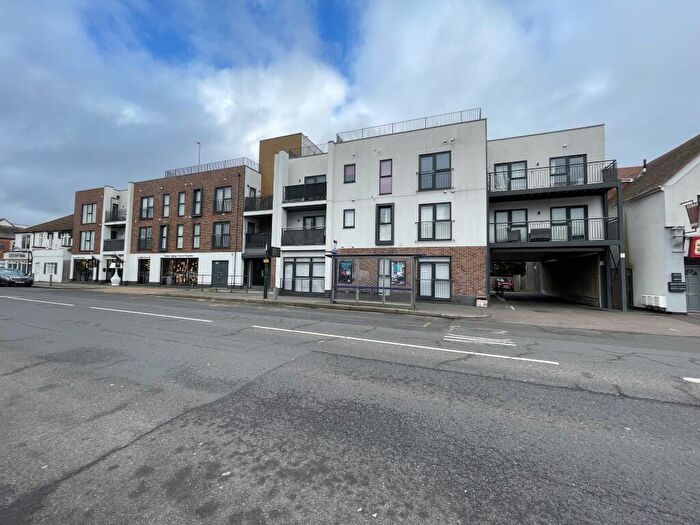 1 Bedroom Flat For Sale In City Apartments -, London Road, Leigh-On-Sea, Essex, SS9