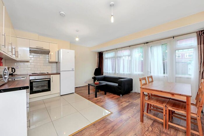 4 Bedroom Maisonette To Rent In Lorrimore Road, Kennington, Southwark, , London, SE17