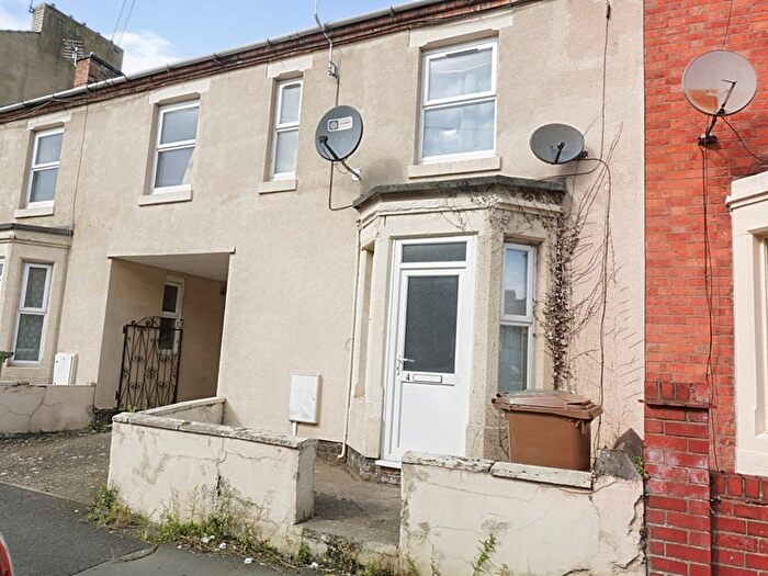 1 Bedroom Flat To Rent In Knox Mews, Wellingborough, NN8