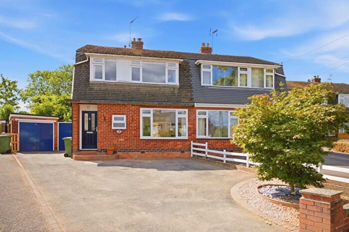 3 Bedroom Semi-Detached House To Rent In Archer Road, Kenilworth, CV8