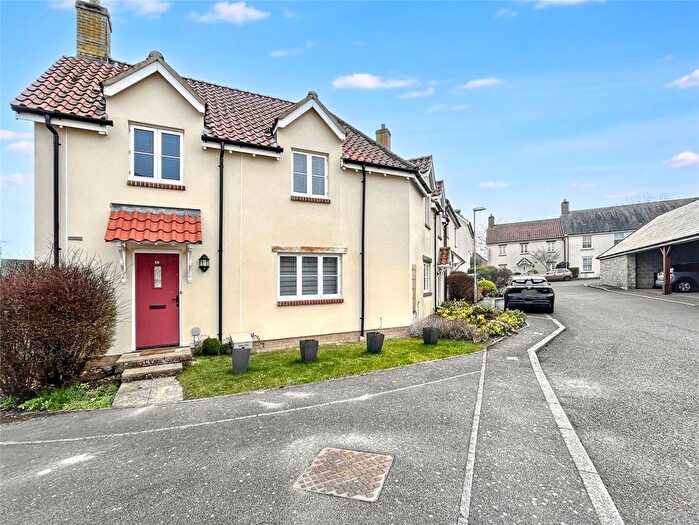 3 Bedroom End Of Terrace House For Sale In Bakers Field, Stalbridge, Sturminster Newton, Dorset, DT10