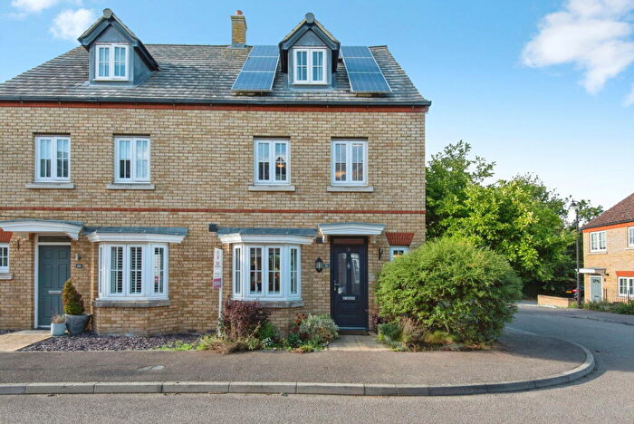 4 Bedroom Semi-Detached House For Sale In Bluebell Drive, Lower Stondon, Henlow, SG16