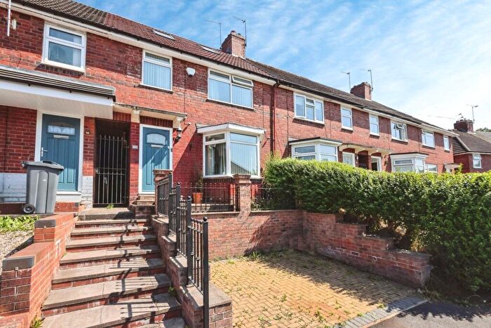 3 Bedroom Terraced House For Sale In Slatch House Road, West Midlands, B67
