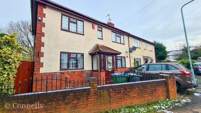3 Bedroom Property To Rent In Ashes Road, Oldbury, B69