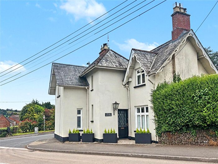 5 Bedroom Detached House For Sale In Rackenford Road, Tiverton, Devon, EX16