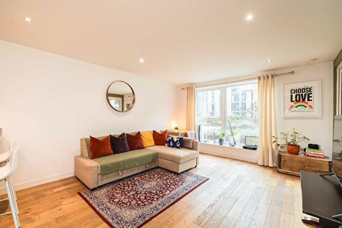 1 Bedroom Flat For Sale In Eltringham Street, Wandsworth, SW18