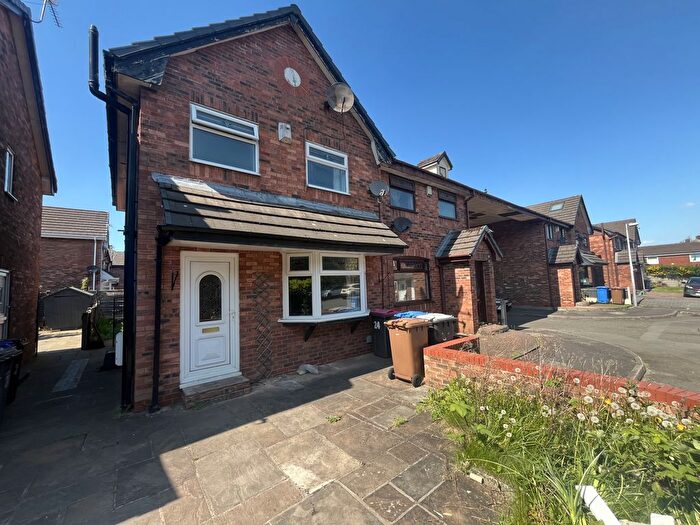 3 Bedroom Semi-Detached House To Rent In Old Mill Close, Pendlebury, M27