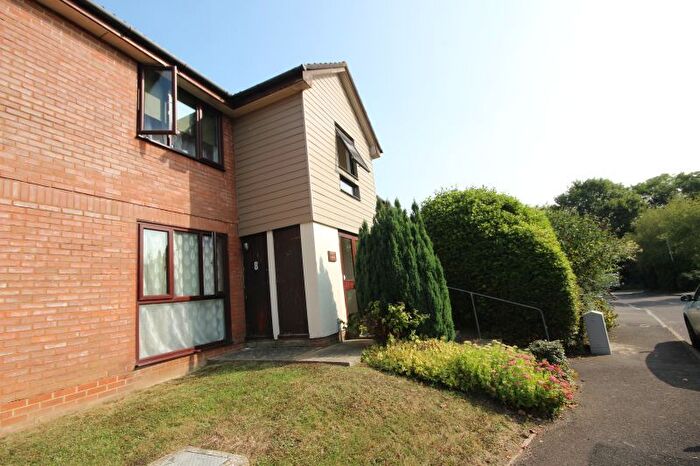 1 Bedroom Flat To Rent In Bicknell Gardens, Yeovil, BA21