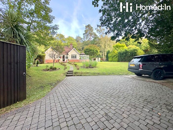 3 Bedroom Bungalow For Sale In Hampers Lane, Storrington, Pulborough, RH20