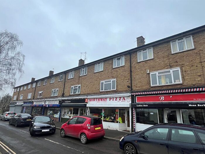 3 Bedroom Maisonette For Sale In Westlands Drive, Headington, Oxford, OX3