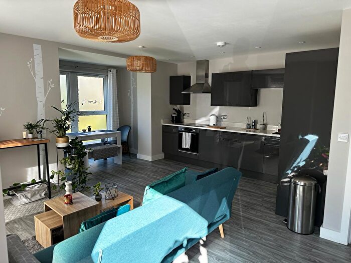 1 Bedroom Apartment For Sale In Flat Surrey Hill Apartments, RH4