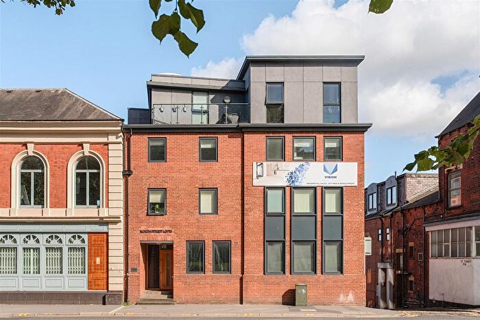1 Bedroom Flat For Sale In North Street, Leeds City Centre (), LS2