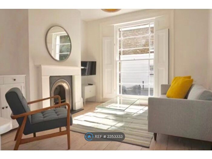 1 Bedroom Flat To Rent In Waterloo Terrace, London, N1