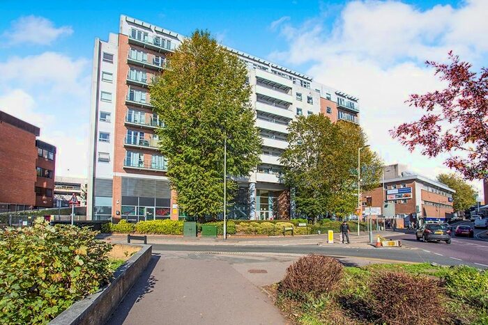 2 Bedroom Flat To Rent In Wilmington Close, Watford, WD18