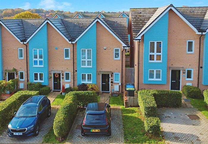 3 Bedroom End Terrace House For Sale In Ebberns Road, Hemel Hempstead, HP3