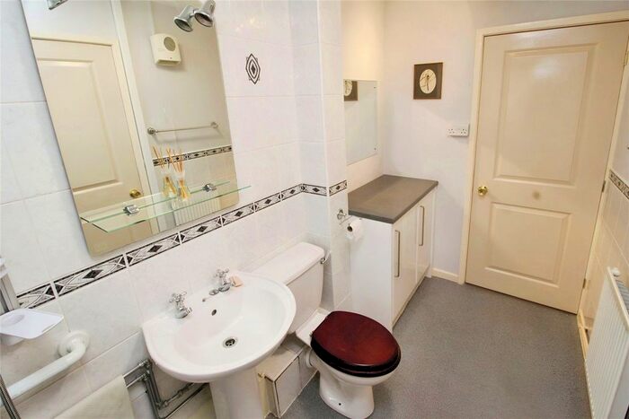 1 Bedroom Detached House For Sale In Lever Street, Radcliffe, Manchester, Greater Manchester, M26