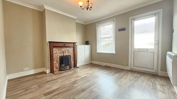 2 Bedroom Property To Rent In Great Queen Street, Dartford, DA1