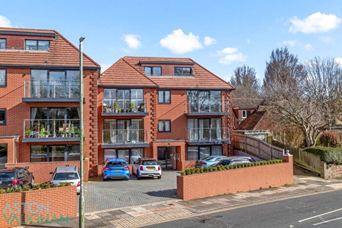 3 Bedroom Penthouse For Sale In Hove Park Apartments, Hove, BN3