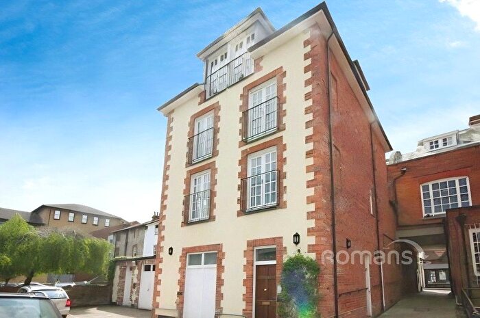 3 Bedroom Flat To Rent In Bellevue House, B Jewry Street, Winchester, SO23