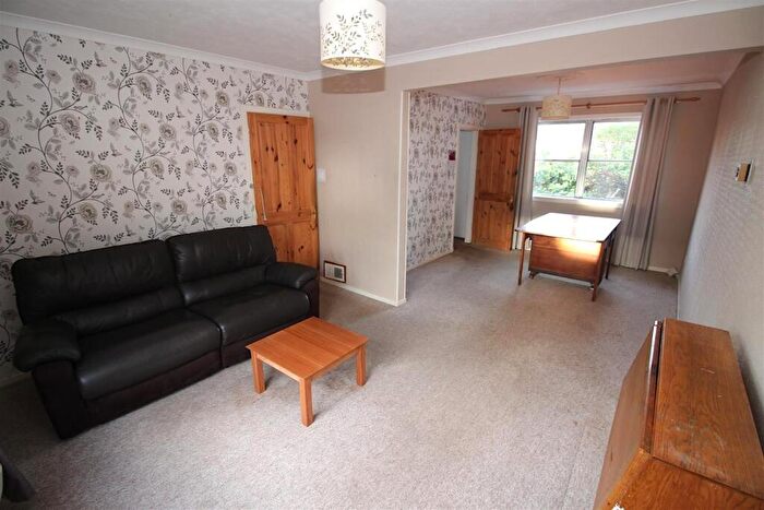 3 Bedroom Terraced House For Sale In Pentland Avenue, Port Glasgow, PA14