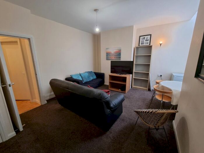 4 Bedroom Terraced House To Rent In Claremont Road, Rusholme, Manchester, M14