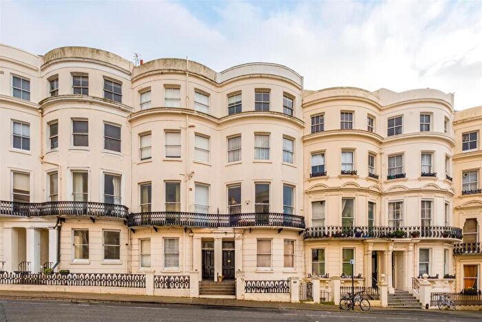 2 Bedroom Apartment To Rent In Lansdowne Place., Hove, BN3