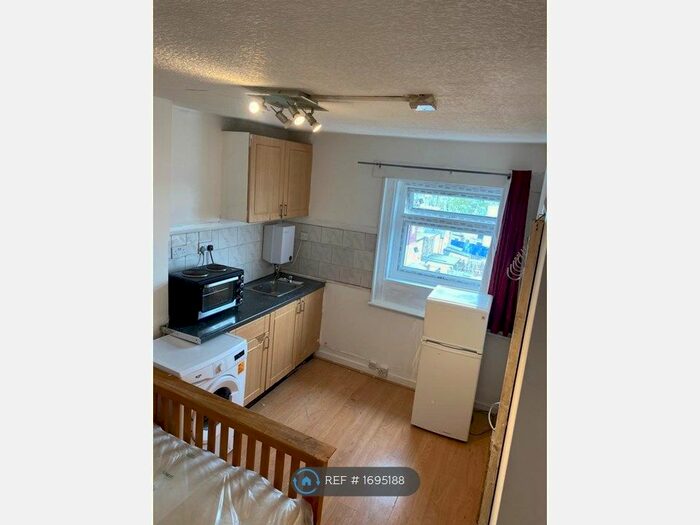 Studio To Rent In London Road, Croydon, CR0