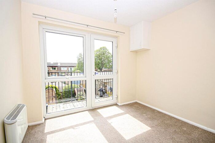 2 Bedroom Flat For Sale In White House Court, Norwich, NR3
