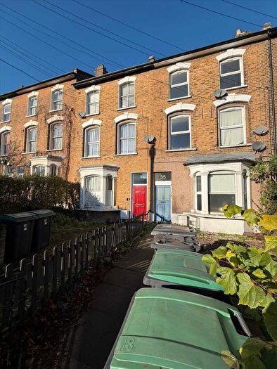 1 Bedroom Flat To Rent In White Hart Lane, Wood Green, N22