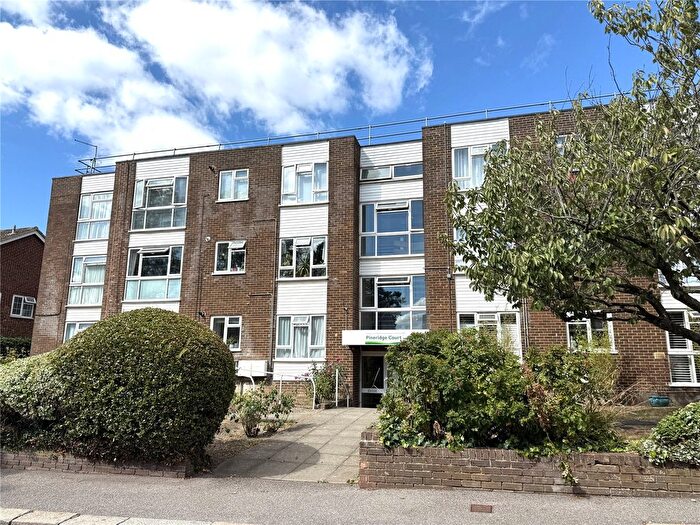 1 Bedroom Flat For Sale In Bells Hill, Barnet, EN5