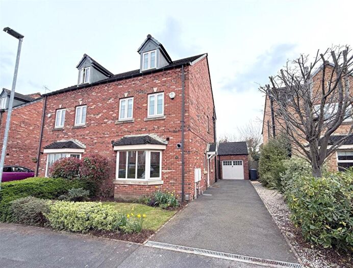4 Bedroom Semi Detached House For Sale In Belvoir Vale Grove, Bingham, NG13