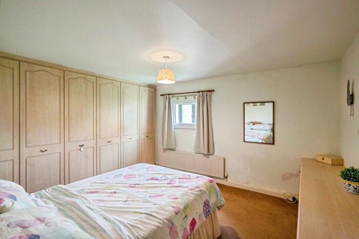 3 Bedroom Barn Conversion For Sale In The Mews, Hickleton, Doncaster, DN5