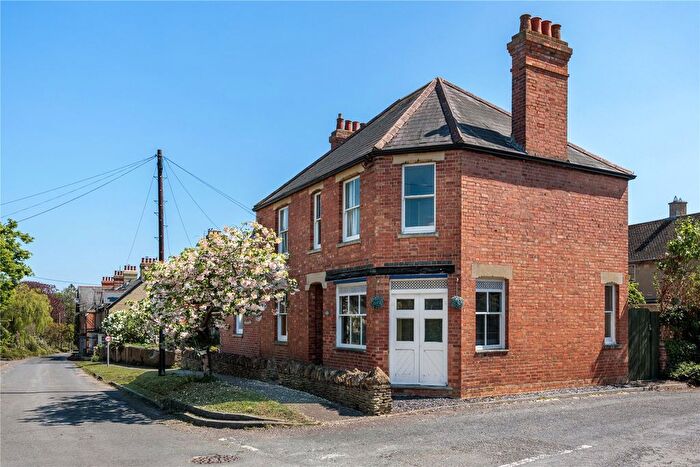 3 Bedroom Detached House For Sale In North Street, Islip, Kidlington, Oxfordshire, OX5