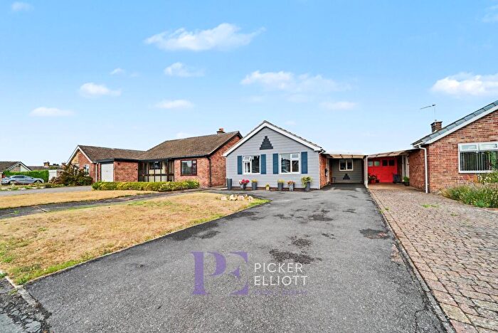 3 Bedroom Detached Bungalow For Sale In Ribblesdale Avenue, Hinckley, LE10