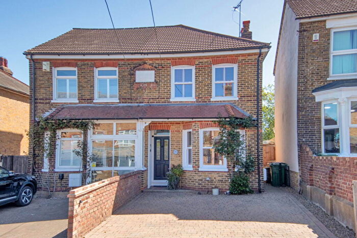 2 Bedroom Semi Detached House For Sale In Station Road, Longfield, Kent, DA3