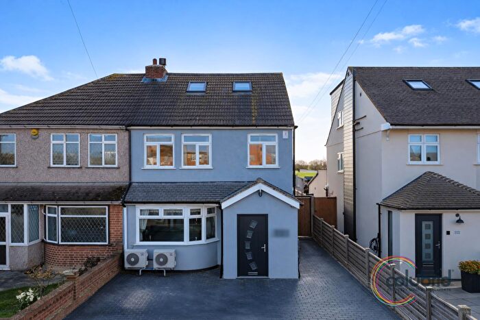 5 Bedroom Semi Detached House For Sale In Blackshots Lane, Grays, RM16