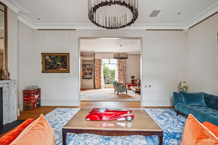 6 Bedroom Property To Rent In Hyde Park Gate, Kensington, SW7