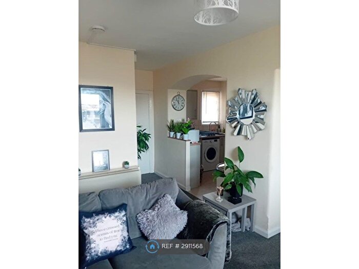 1 Bedroom Flat To Rent In Burton Street, Marnhull, DT10