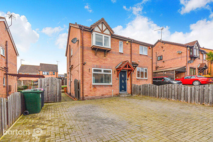 3 Bedroom Semi Detached House To Rent In Bear Tree Road, Parkgate, S62