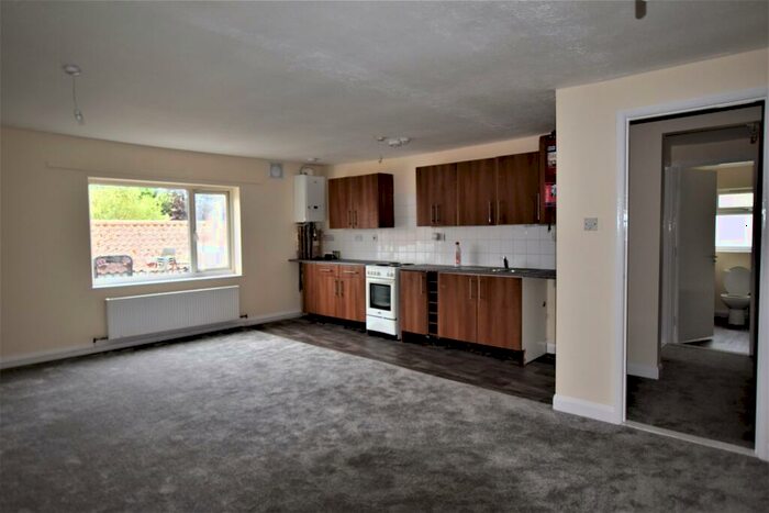 2 Bedroom Flat To Rent In Cross Hill, Barrow Upon Humber, DN19