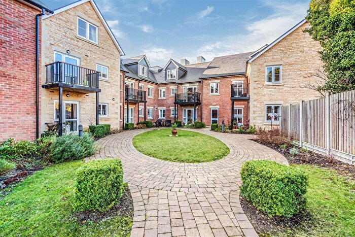 1 Bedroom Flat For Sale In Heron Place, Nurseries Road, Kidlington, OX5