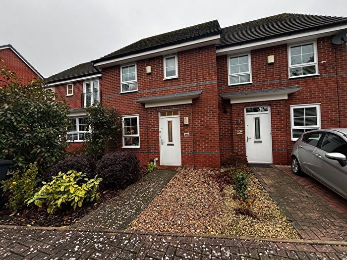 3 Bedroom Semi Detached House To Rent In Walkers Heath Road, Birmingham, B38