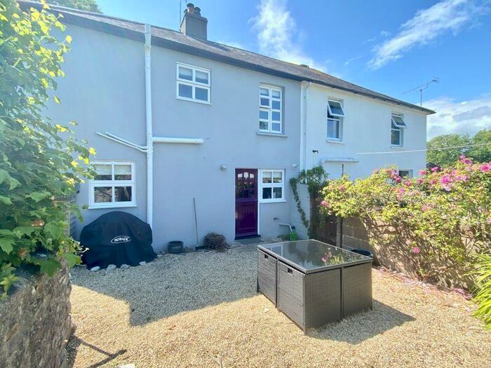 2 Bedroom Cottage For Sale In Crogg Lane, Uplyme, DT7